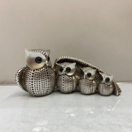 Modern Owl Family Resin Ornament Set – Living Room & Shelf Decor