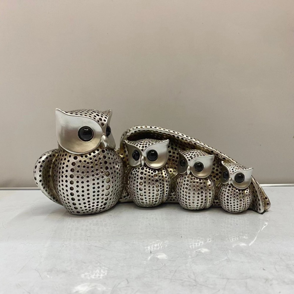 Modern Owl Family Resin Ornament Set – Living Room & Shelf Decor